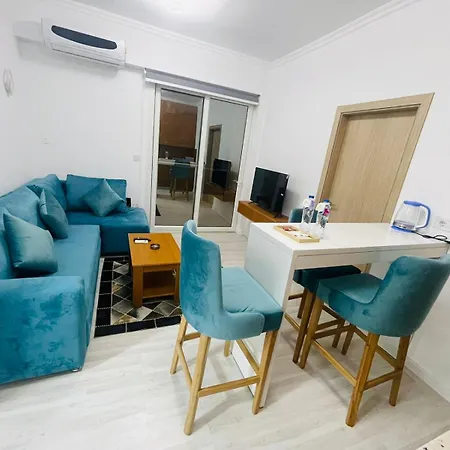 Luxurious One Bedroom Apartment