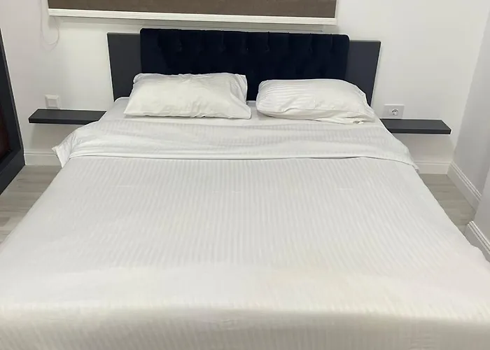 Deluxe One Bedroom *